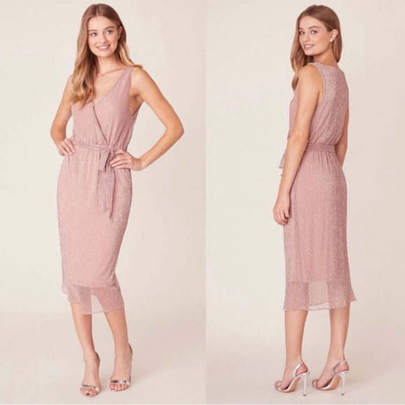BB Dakota Dresses & Skirts - NWT BB Dakota Love To Love You Sleeveless Dress Size Medium
